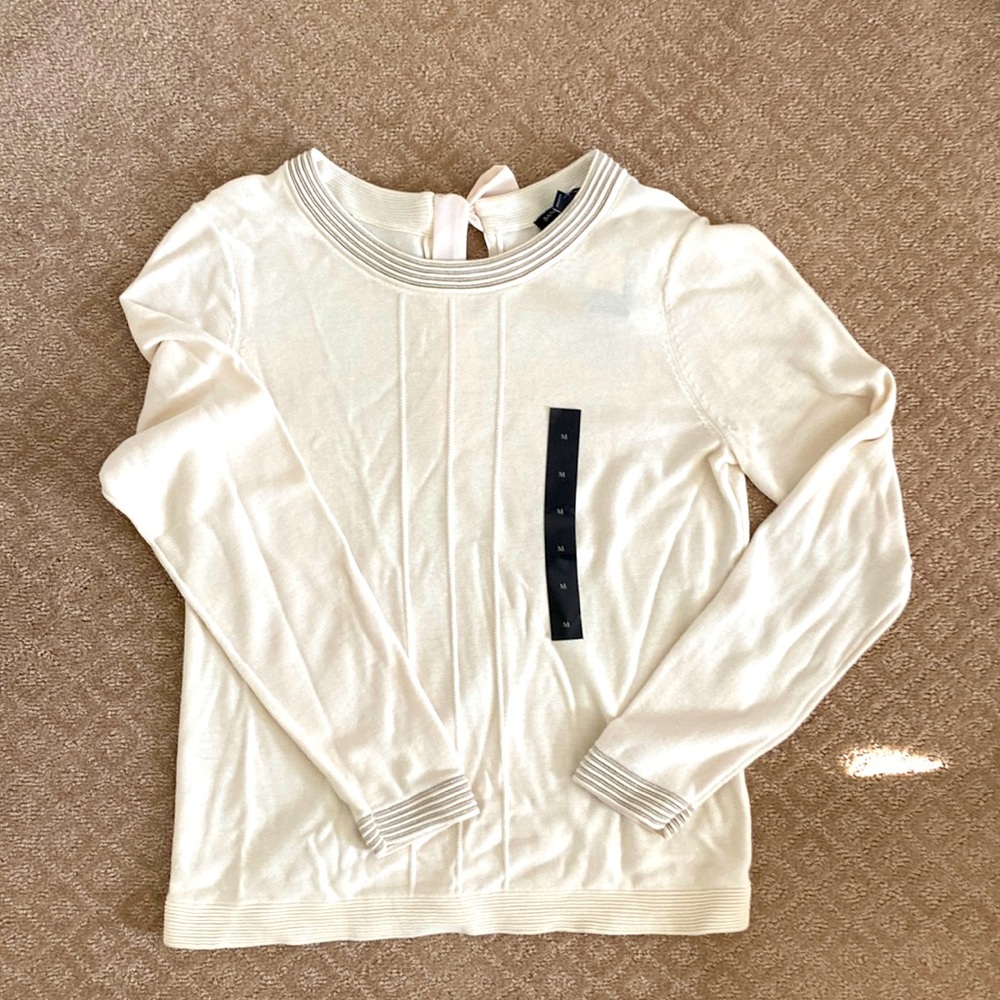 Banana Republic Sweater size medium new with tags